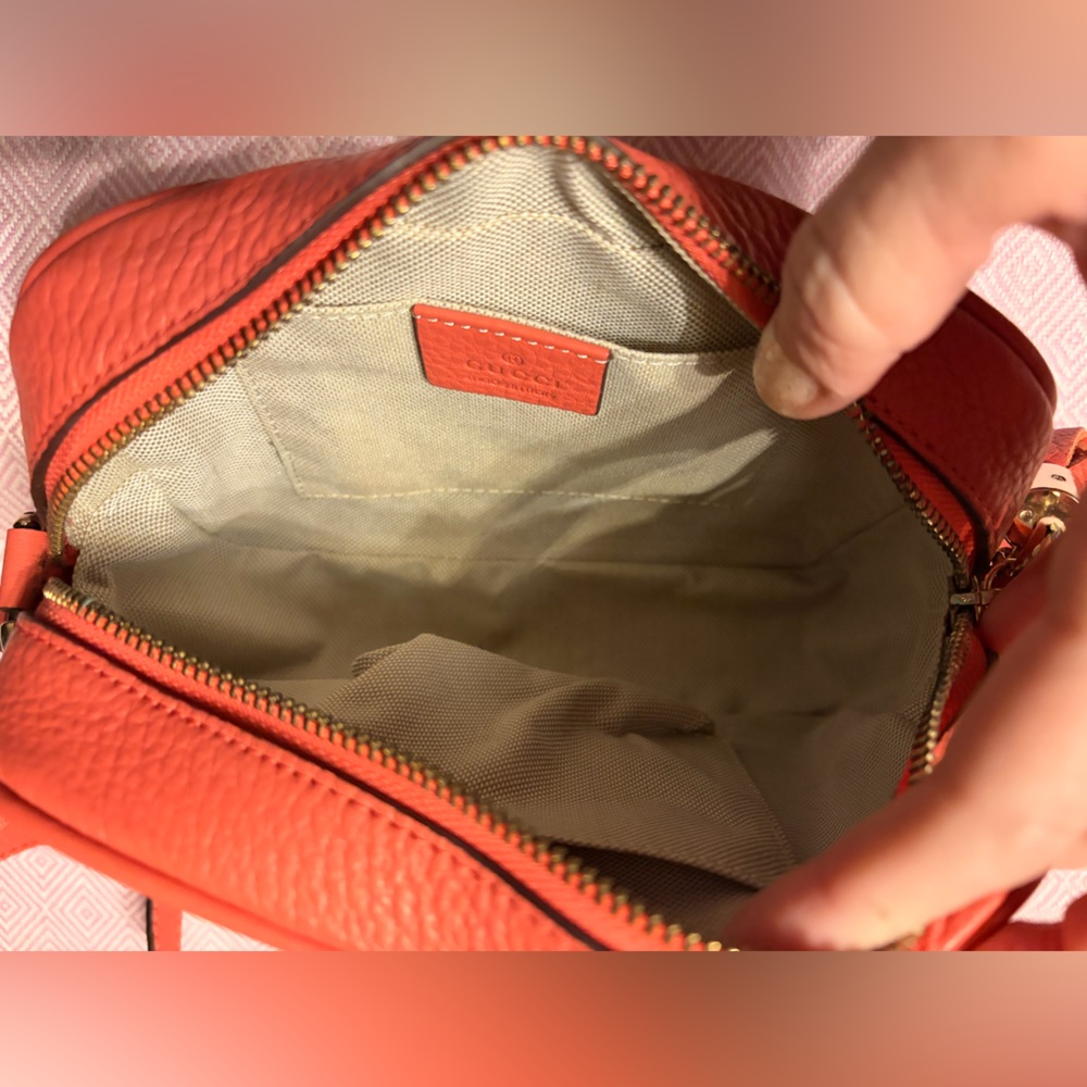 G Coral Leather Crossbody Bag - Picture 6 of 7